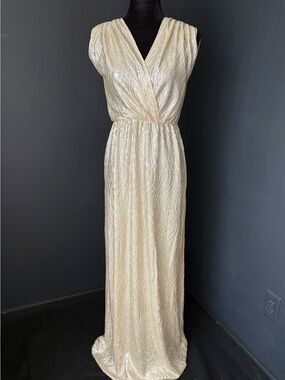 Sleeveless Cream Metallic Maxi Dress with V-Neck